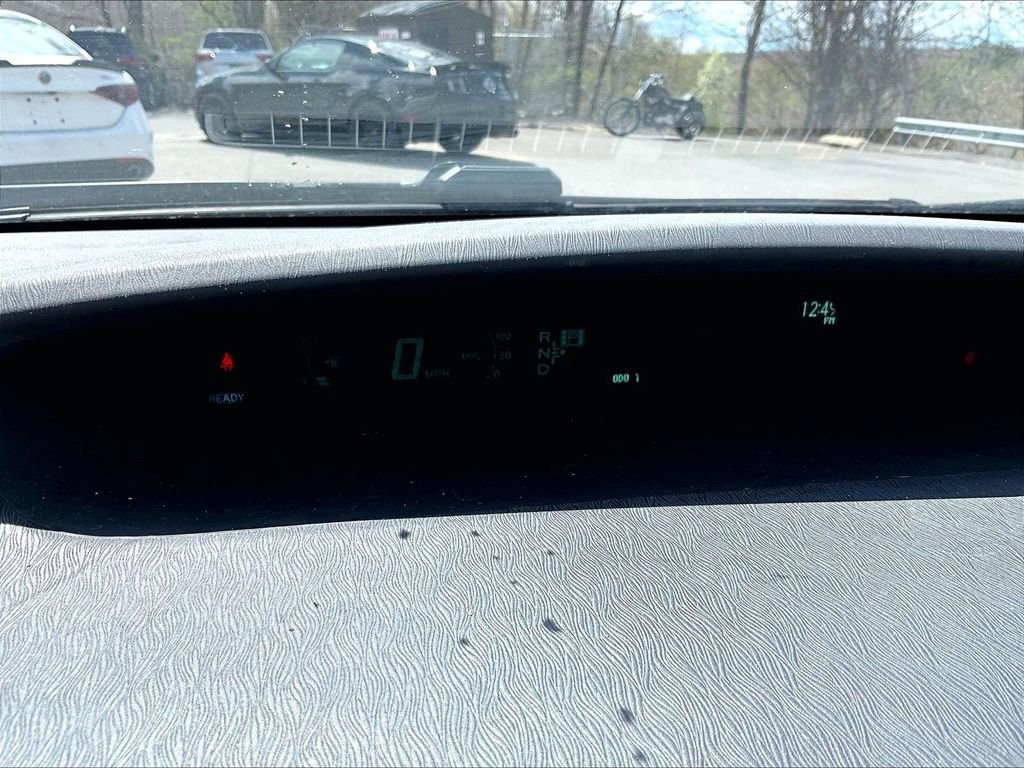 Used 2015 Toyota Prius Three image 17