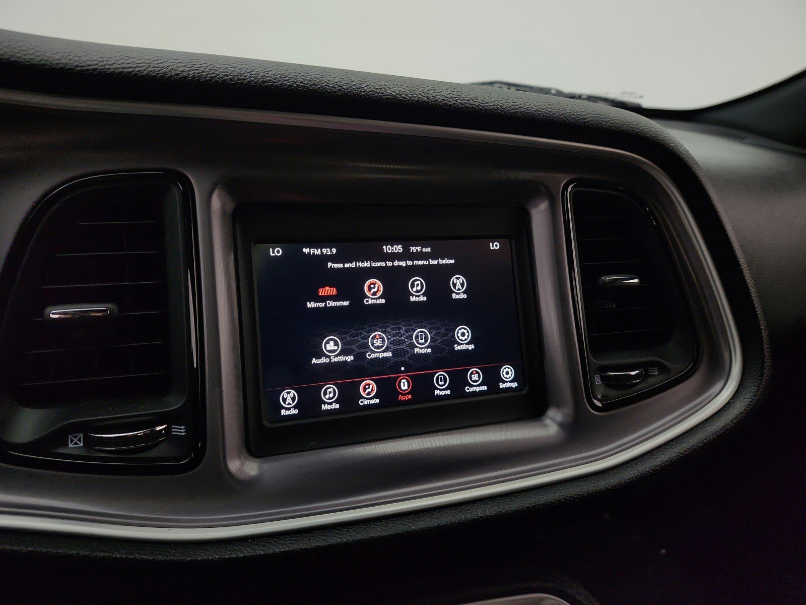Used 2019 Dodge Challenger SXT RWD image 9