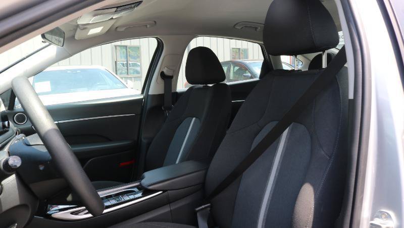 Used 2022 Hyundai Sonata SE FWD image 8