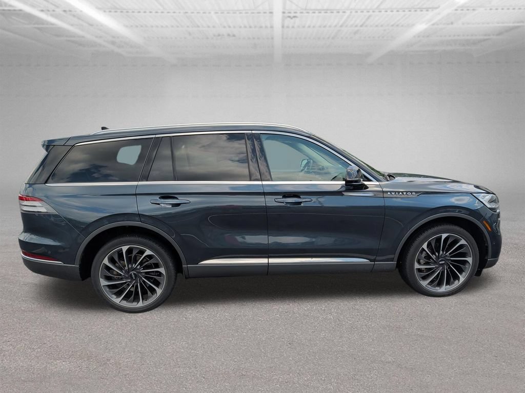 Used 2023 Lincoln Aviator Reserve w/ Equipment Group 201A AWD/4WD image 17