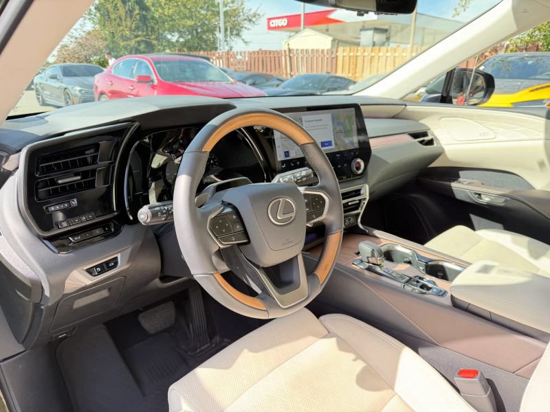Used 2025 Lexus RX 350 w/ Convenience Package AWD/4WD image 18