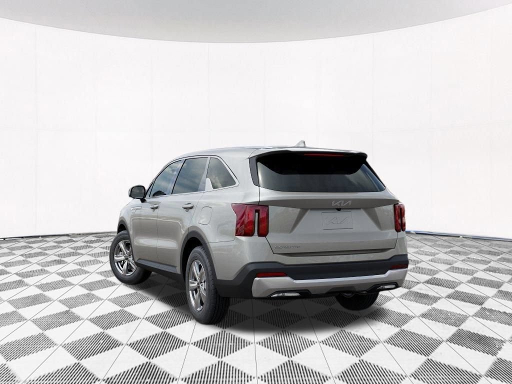 Used 2026 Kia Sorento LX FWD image 5