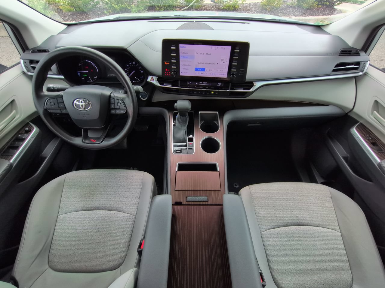Used 2022 Toyota Sienna LE AWD/4WD image 15