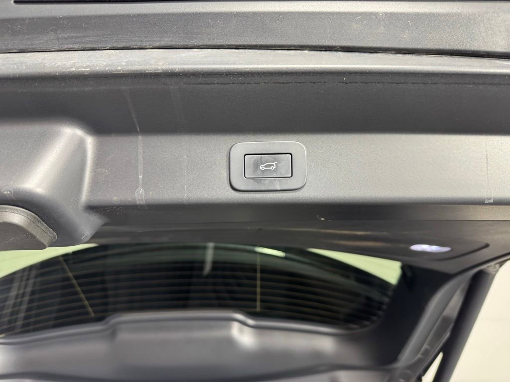 Used 2023 Land Rover Range Rover Sport SE AWD/4WD image 30