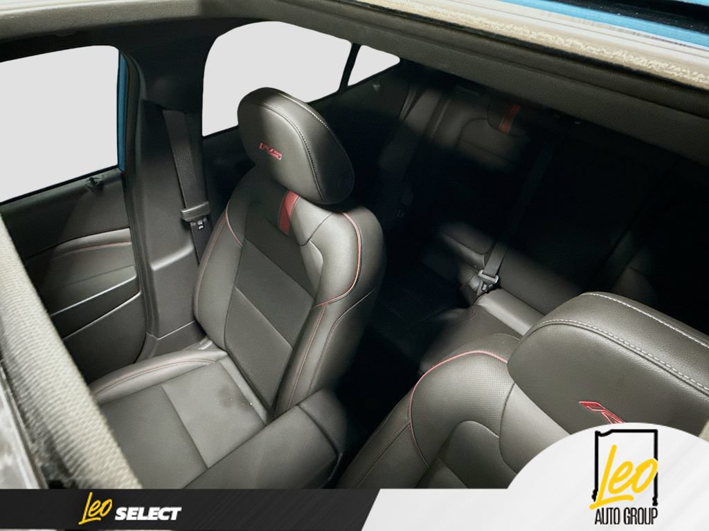 Used 2025 Chevrolet Trax RS w/ Sunroof Package FWD image 24