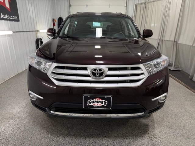 Used 2011 Toyota Highlander SE w/ Tow Pkg AWD/4WD image 2