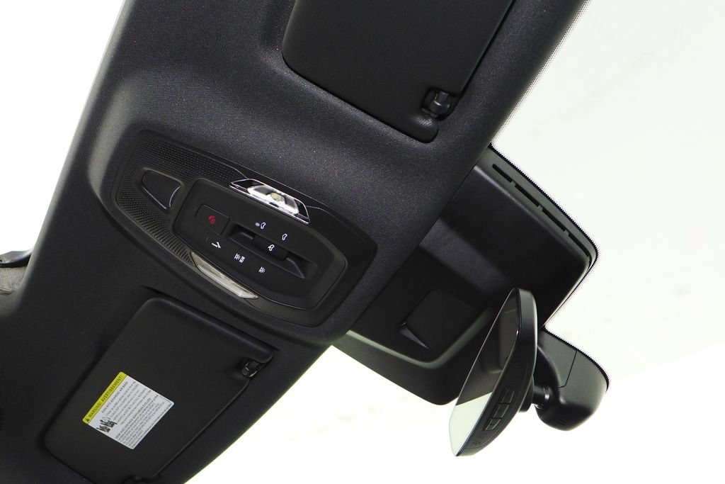 Used 2025 Audi SQ6 e-tron Premium Plus w/ Premium Plus AWD/4WD image 17
