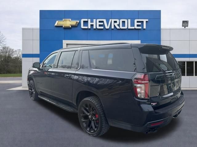 Used 2023 Chevrolet Suburban RST w/ Sport Performance Package AWD/4WD image 6