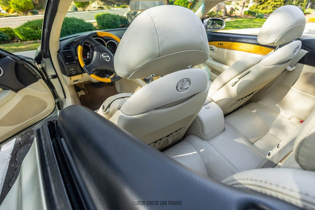 Used 2005 Lexus SC 430 Convertible image 37