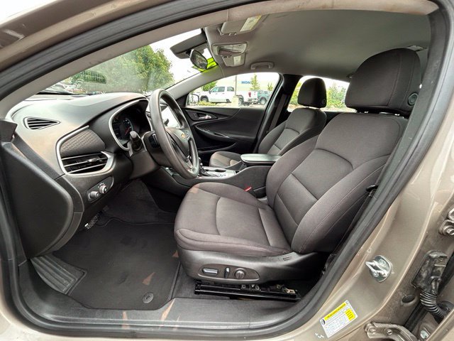 Used 2024 Chevrolet Malibu LT FWD image 12