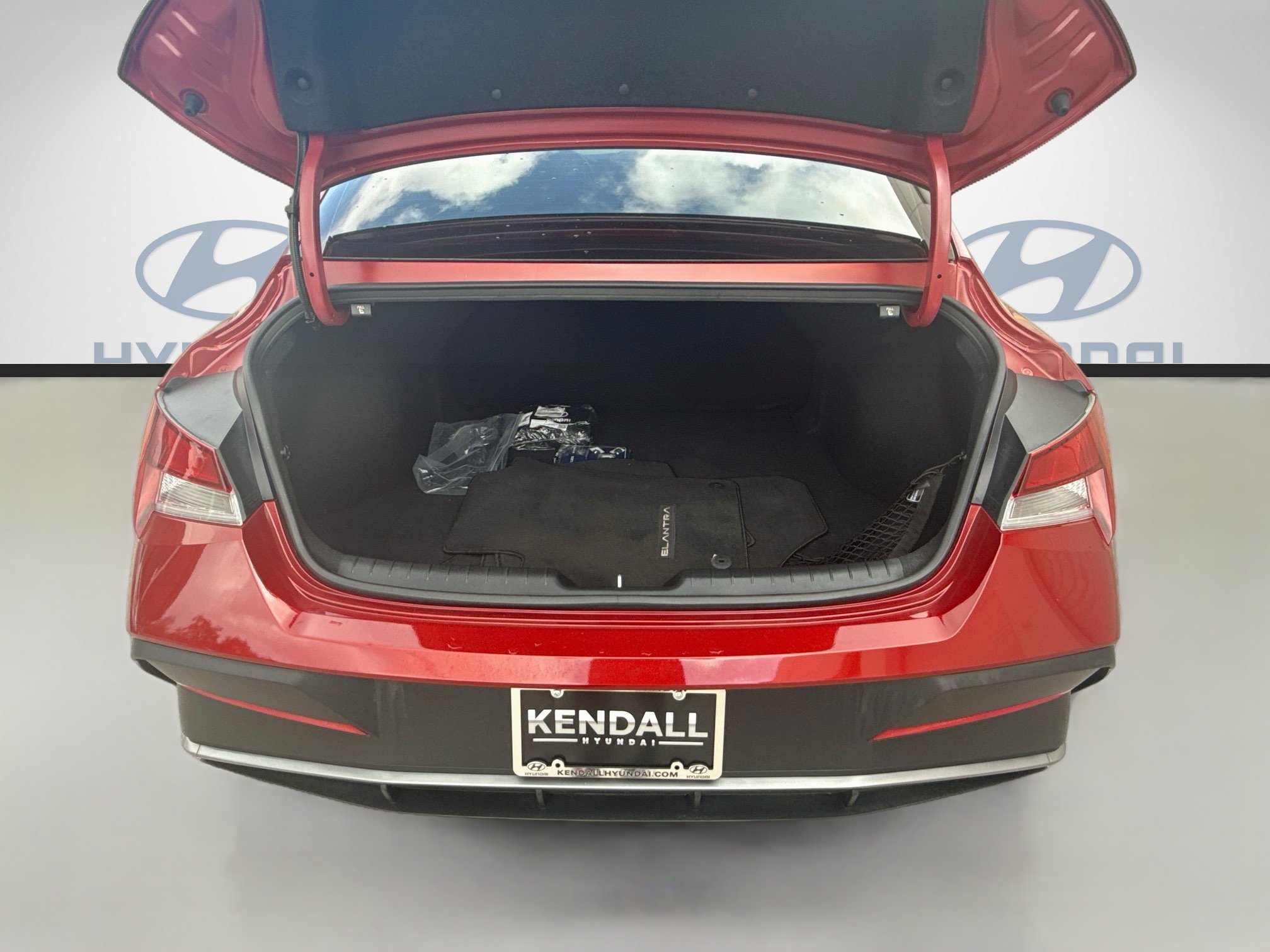 Used 2024 Hyundai Elantra SEL FWD image 23