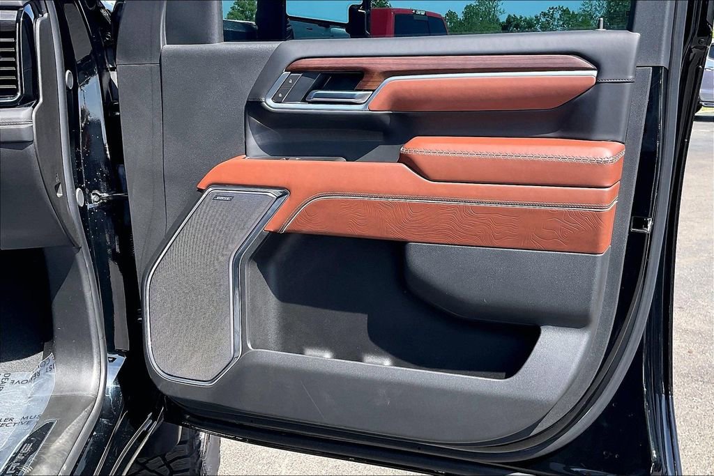 Used 2025 GMC Sierra 2500 Denali Ultimate AWD/4WD image 31