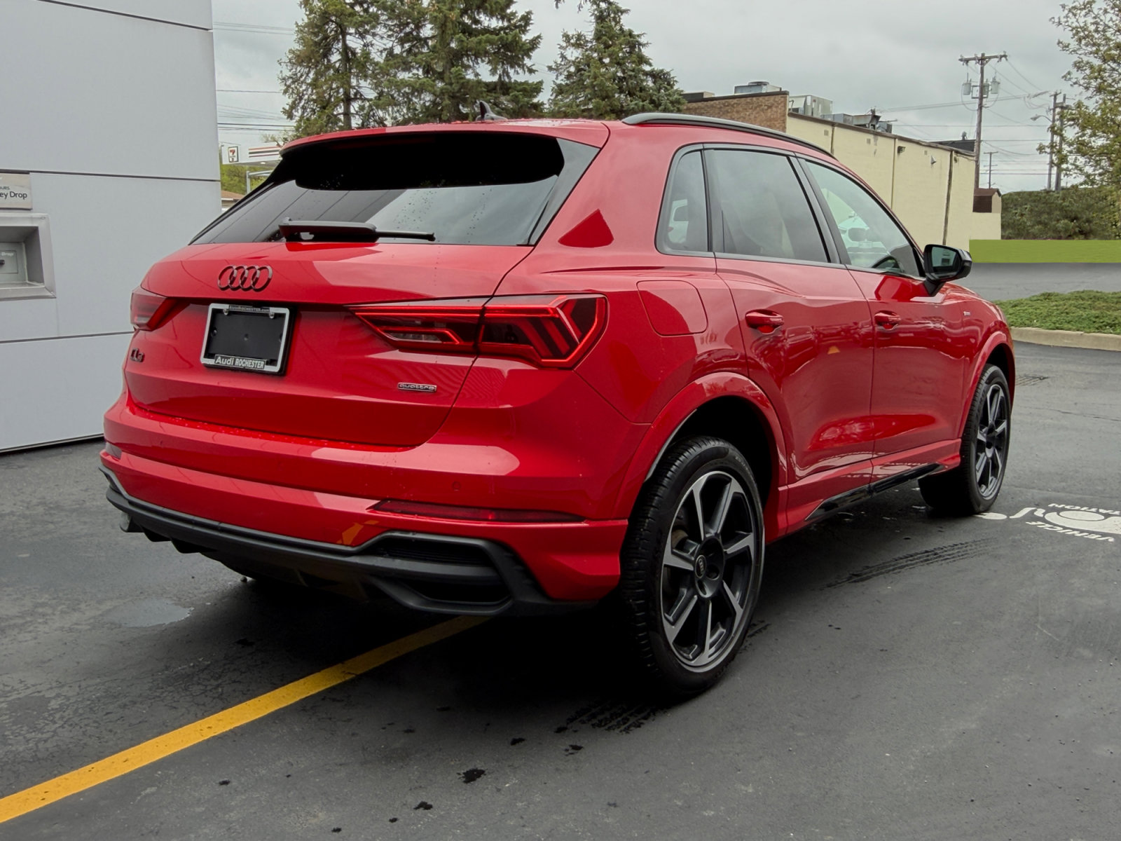 Used 2025 Audi Q3 2.0T Premium Plus AWD/4WD image 10