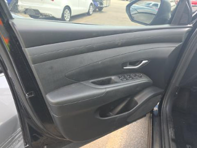 Used 2025 Hyundai Tucson SEL FWD image 12