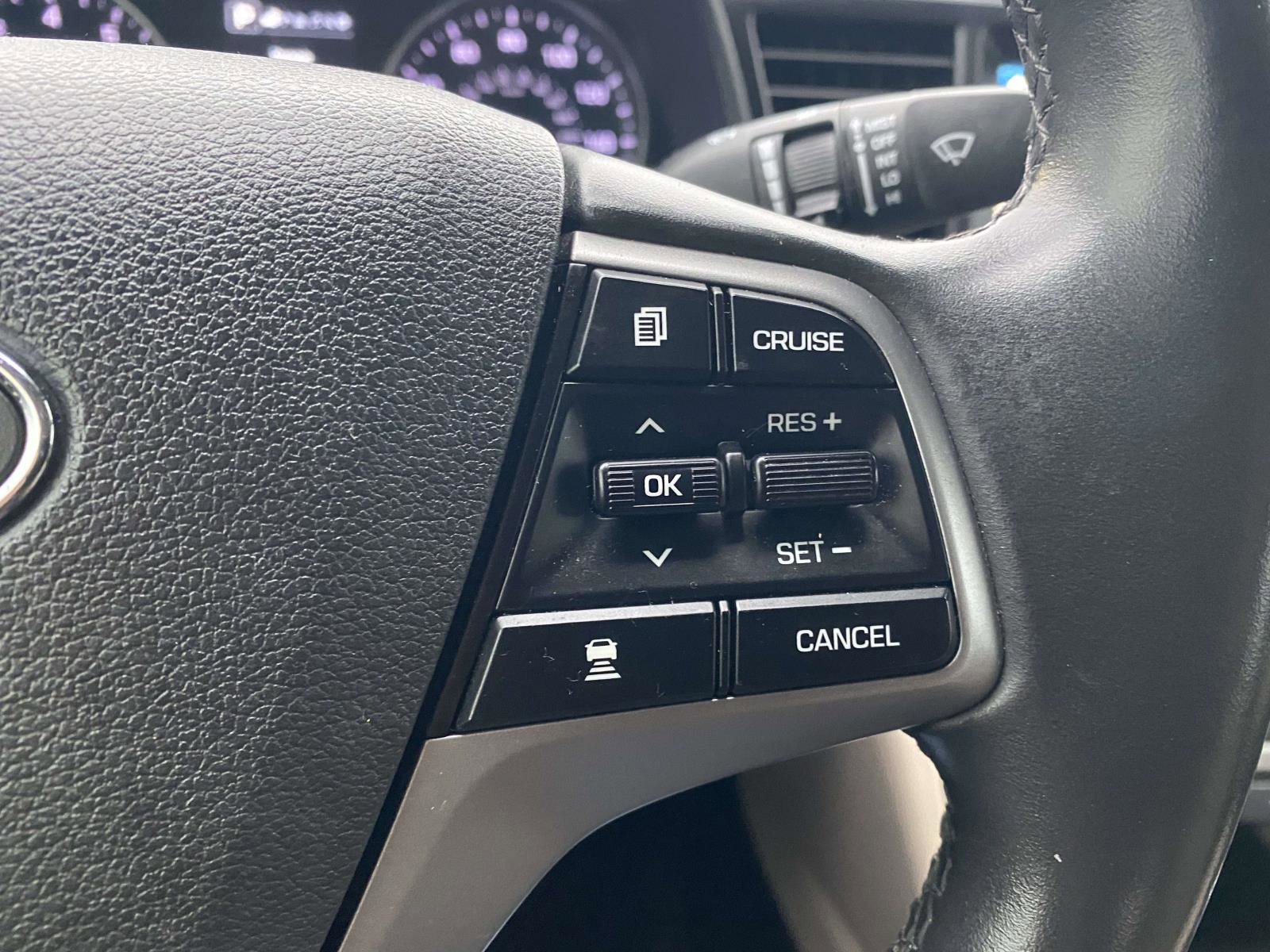 Used 2017 Hyundai Elantra Limited w/ Limited Ultimate Package 05 image 21