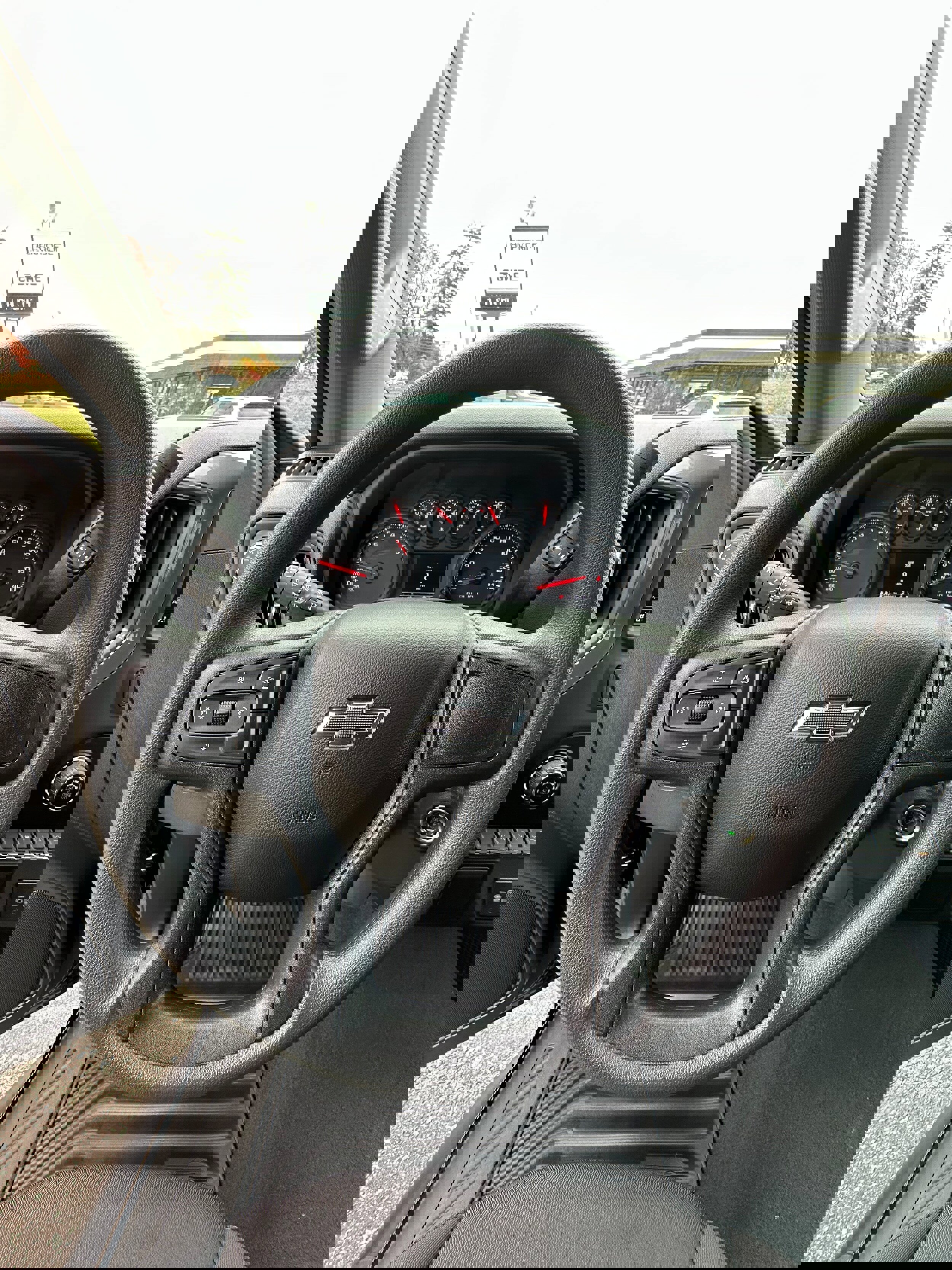 Used 2025 Chevrolet Silverado 1500 Custom Trail Boss w/ Turbomax Blackout Package image 12