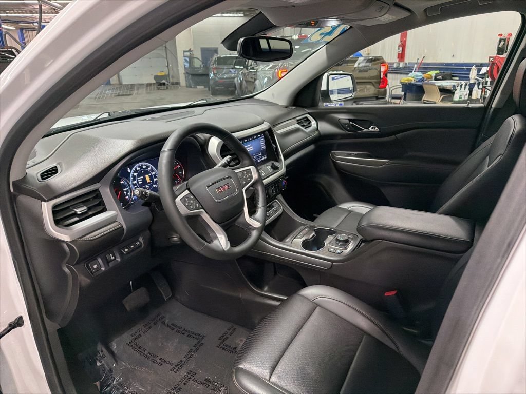 Used 2023 GMC Acadia SLT w/ Technology Package AWD/4WD image 20