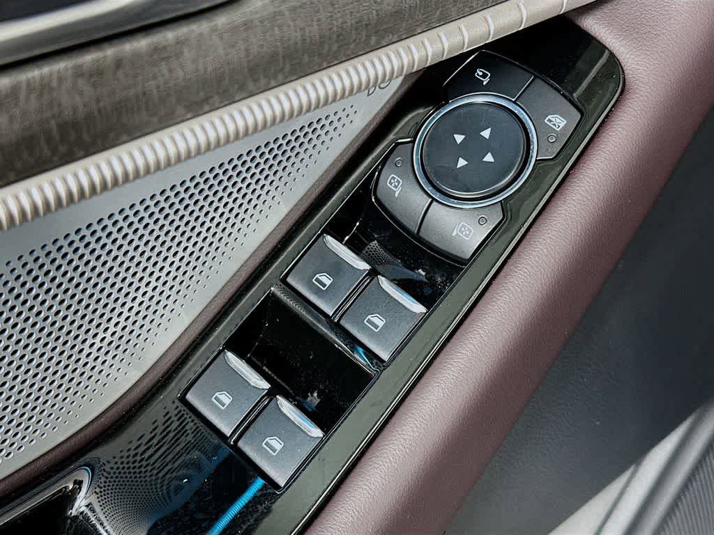 New 2025 Ford Explorer Platinum image 29