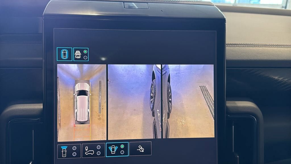 New 2026 GMC Yukon XL AT4 w/ AT4 Preferred Package AWD/4WD image 41