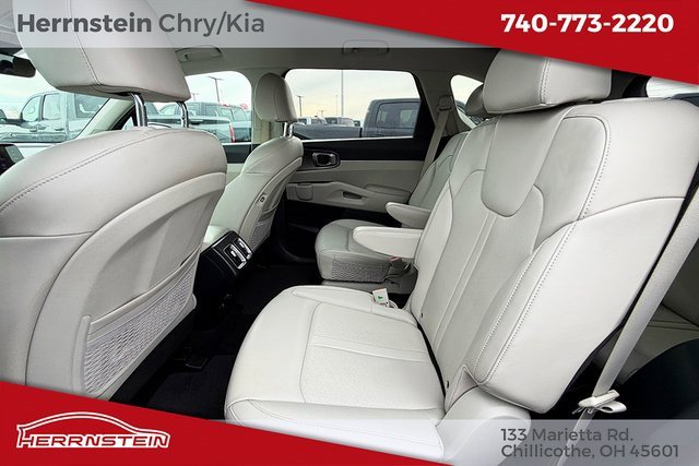 Used 2023 Kia Sorento EX image 19