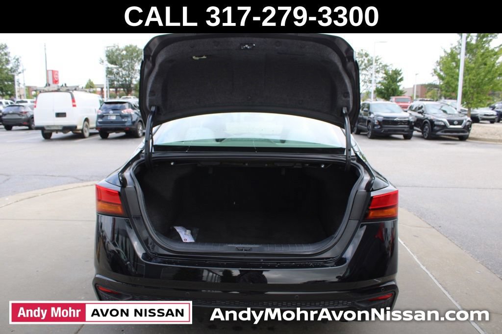Used 2025 Nissan Altima 2.5 SV FWD image 9