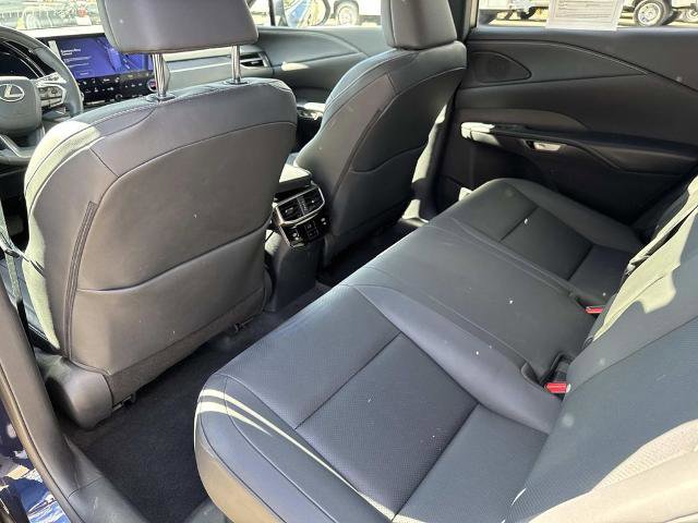 Used 2023 Lexus RX 350 Premium image 13
