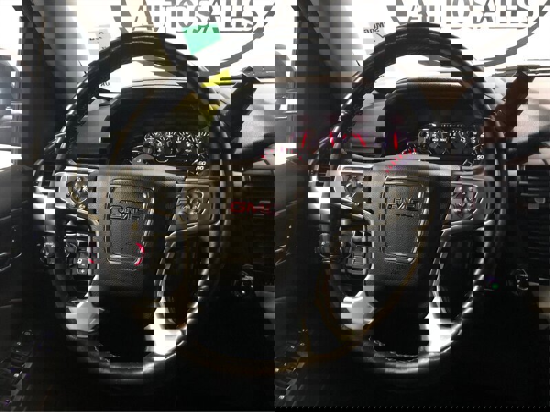 Used 2015 GMC Yukon XL SLT w/ HD Trailering Package image 15