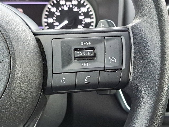 Used 2024 Nissan Rogue S image 19