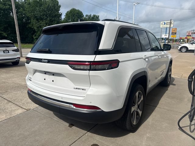 Used 2023 Jeep Grand Cherokee Limited w/ Luxury Tech Group II AWD/4WD image 5