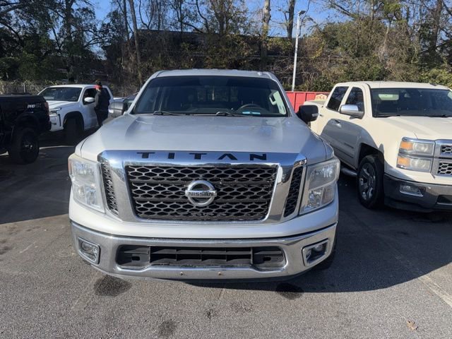 Used 2017 Nissan Titan SV image 2