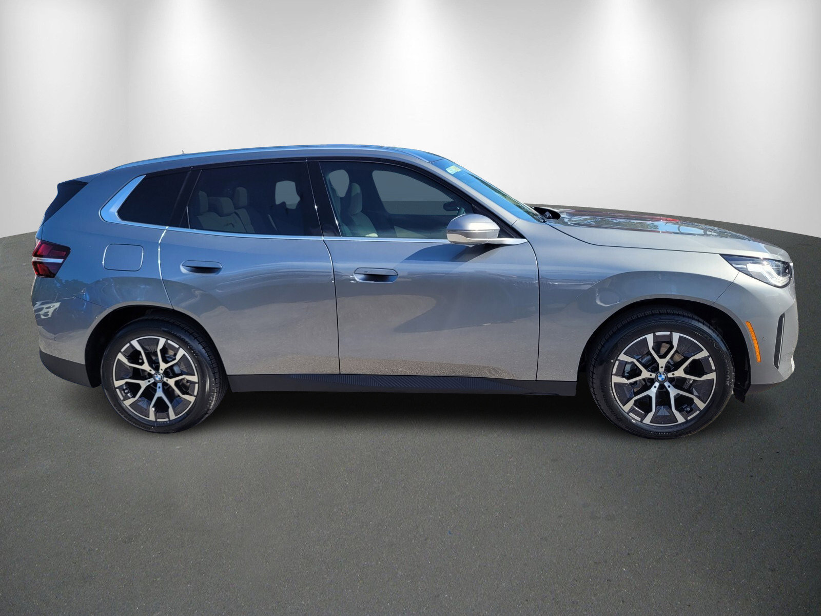Used 2026 BMW X3 xDrive30 w/ Convenience Package AWD/4WD image 8