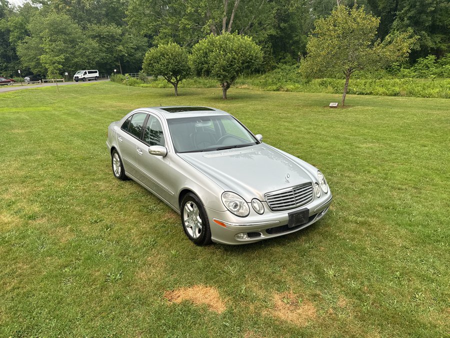 Used 2004 Mercedes-Benz E 320 4MATIC Sedan image 3