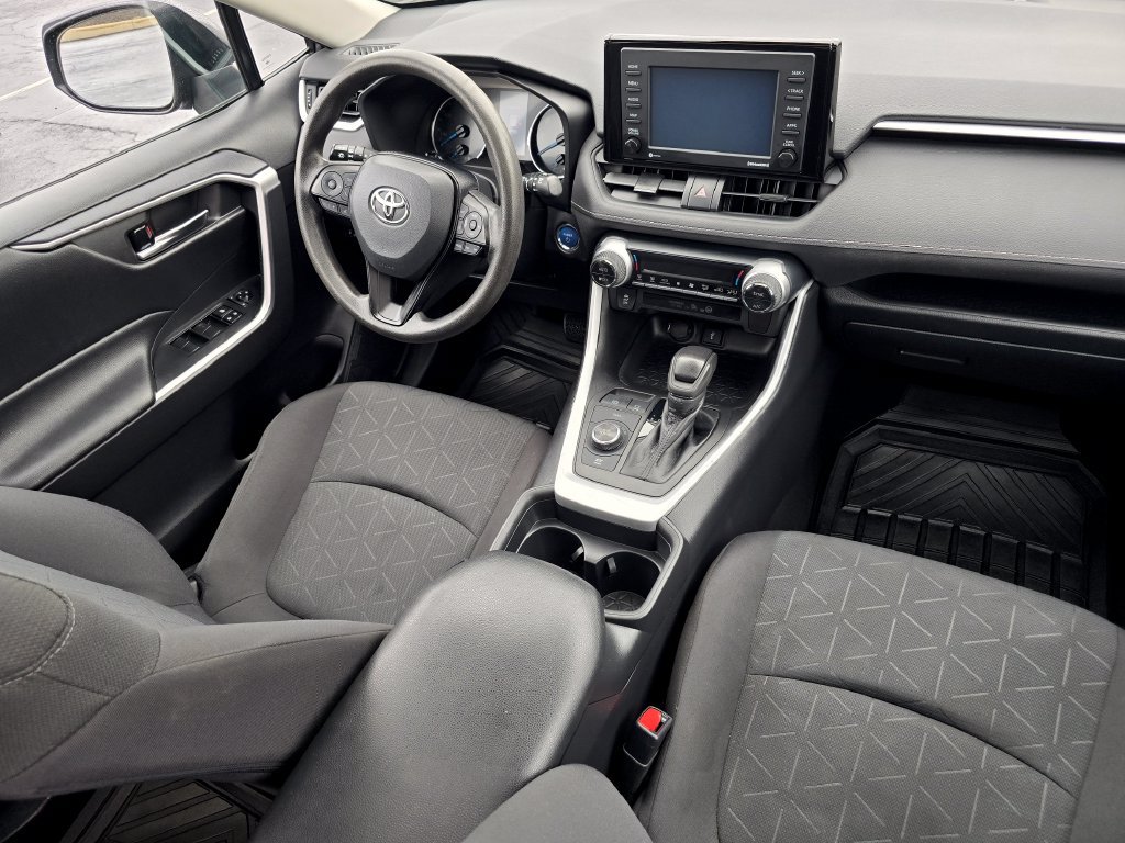 Used 2021 Toyota RAV4 XLE w/ Convenience Package AWD/4WD image 17