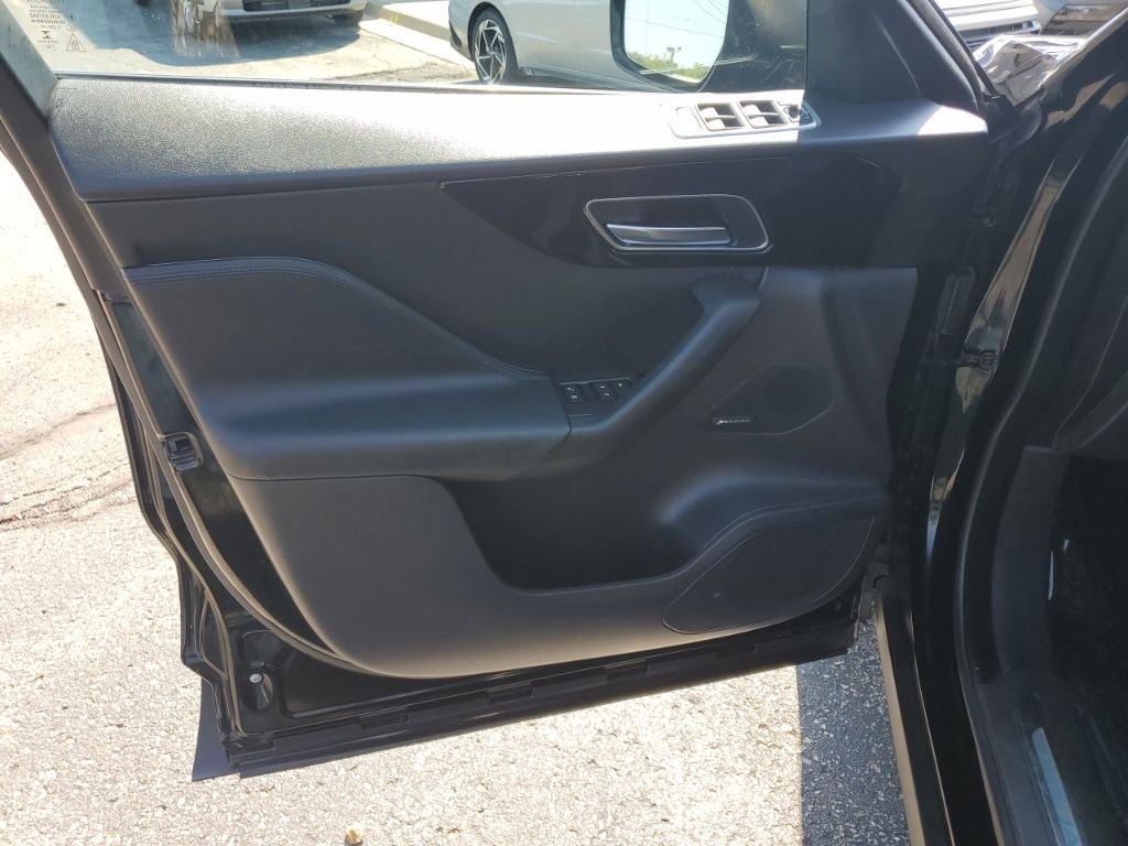 Used 2019 Jaguar F-PACE Premium AWD/4WD image 17