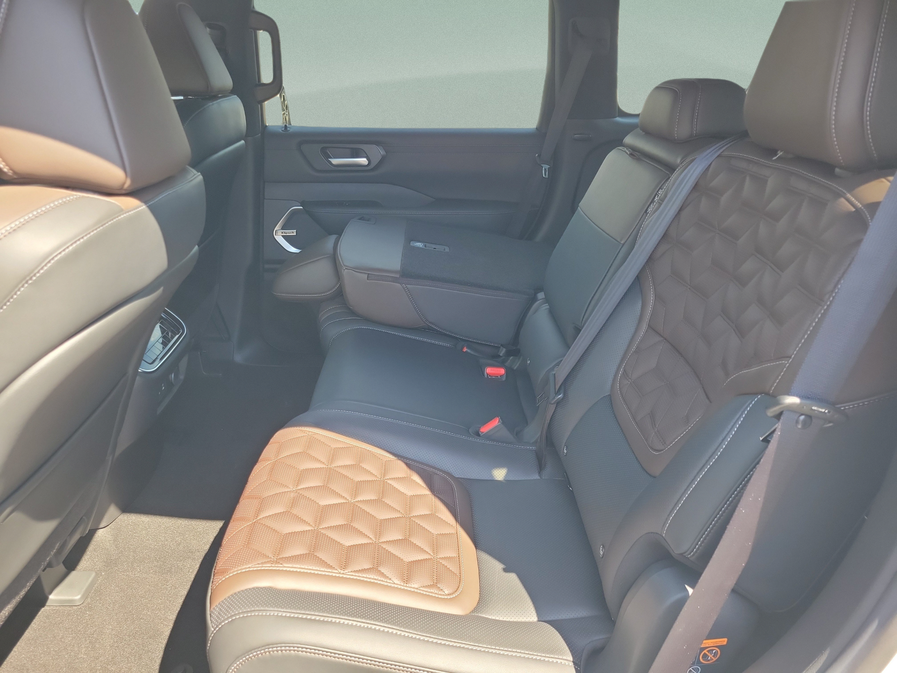 New 2026 Nissan Armada Platinum Reserve AWD/4WD image 11