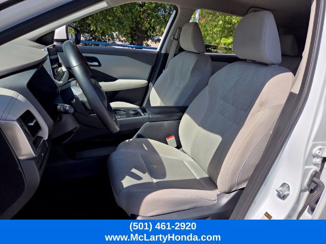 Used 2025 Nissan Rogue SV AWD/4WD image 7