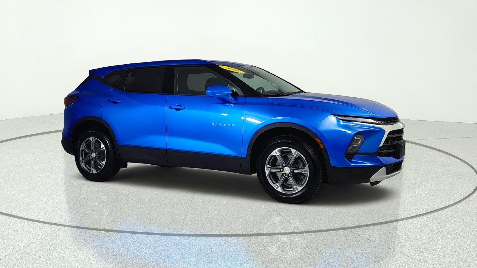 Used 2025 Chevrolet Blazer LT AWD/4WD image 8