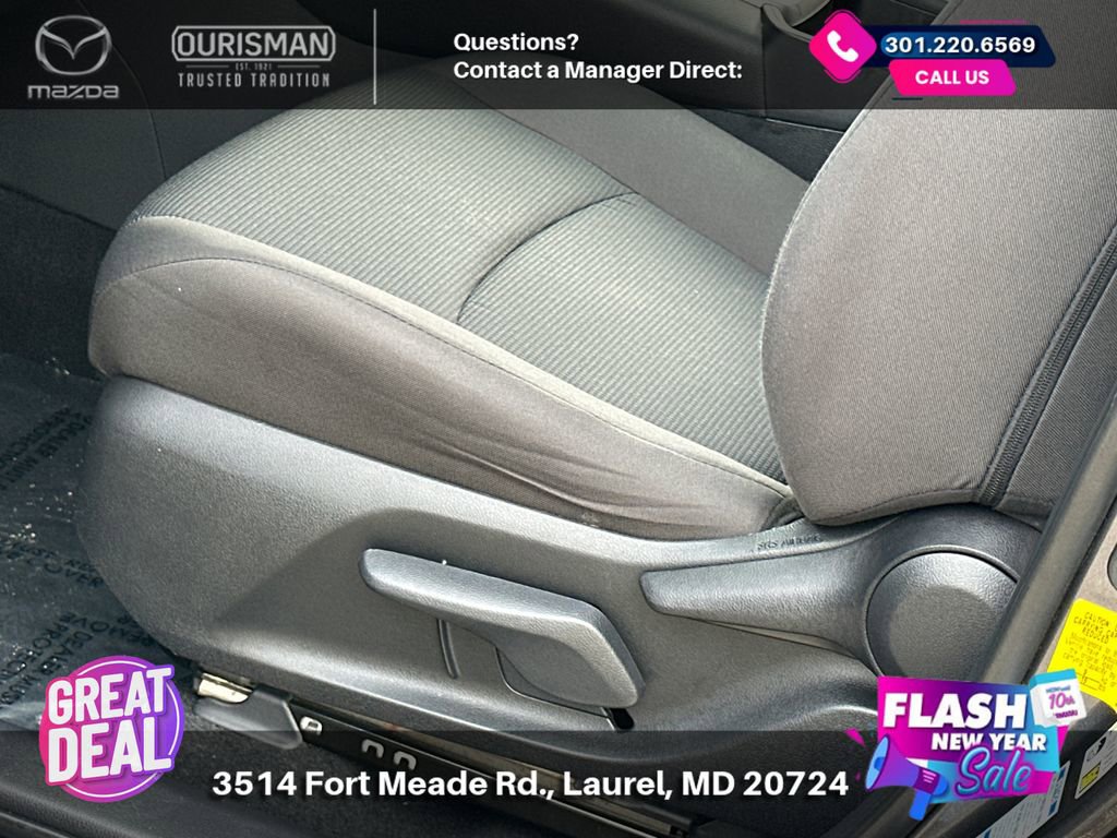 Used 2020 Toyota RAV4 LE image 7