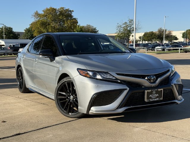 Used 2024 Toyota Camry XSE w/ Navigation Package FWD image 2