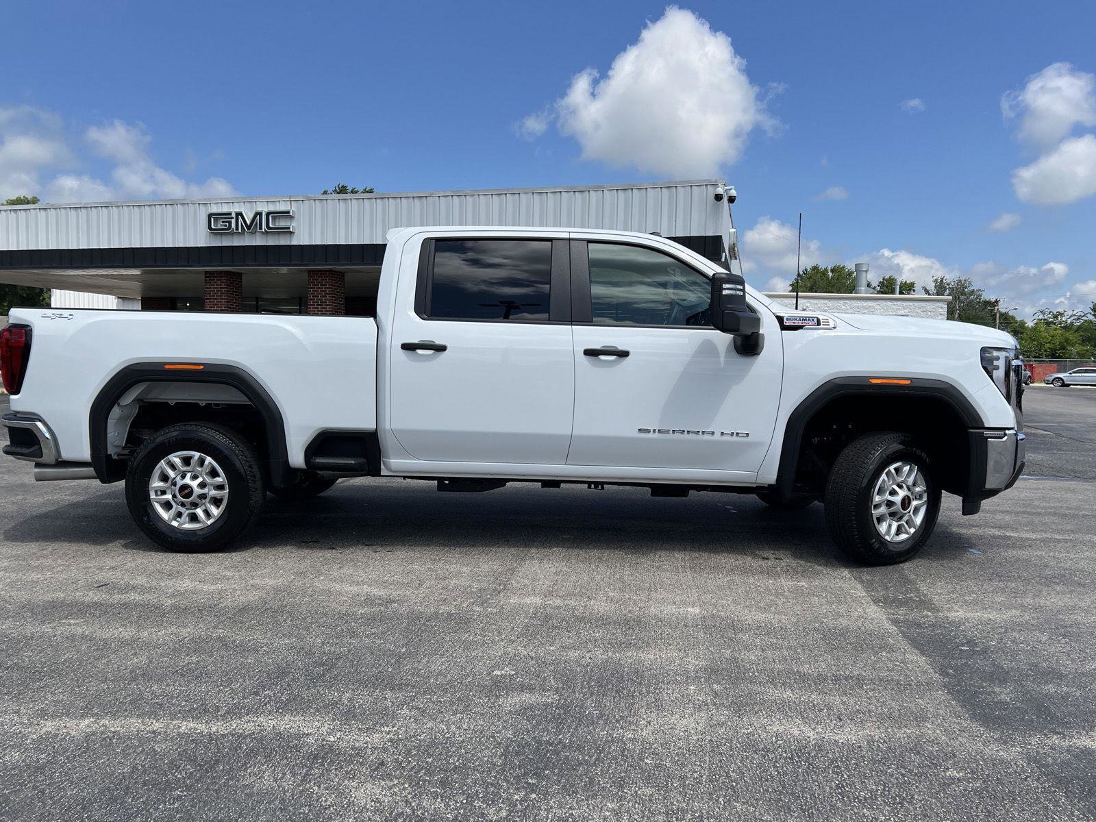 New 2025 GMC Sierra 2500 Pro w/ Convenience Package image 5