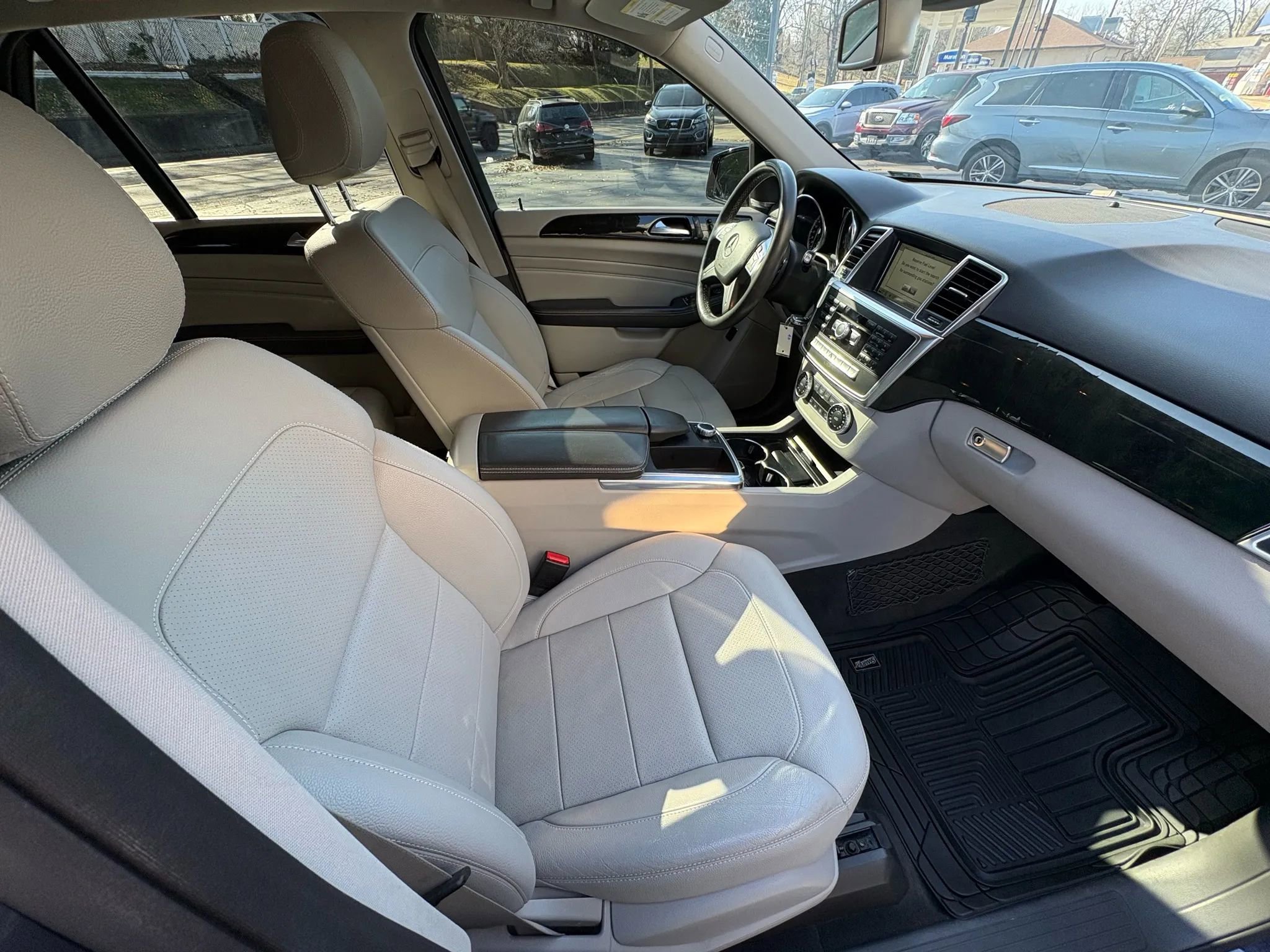 Used 2015 Mercedes-Benz ML 350 4MATIC image 21