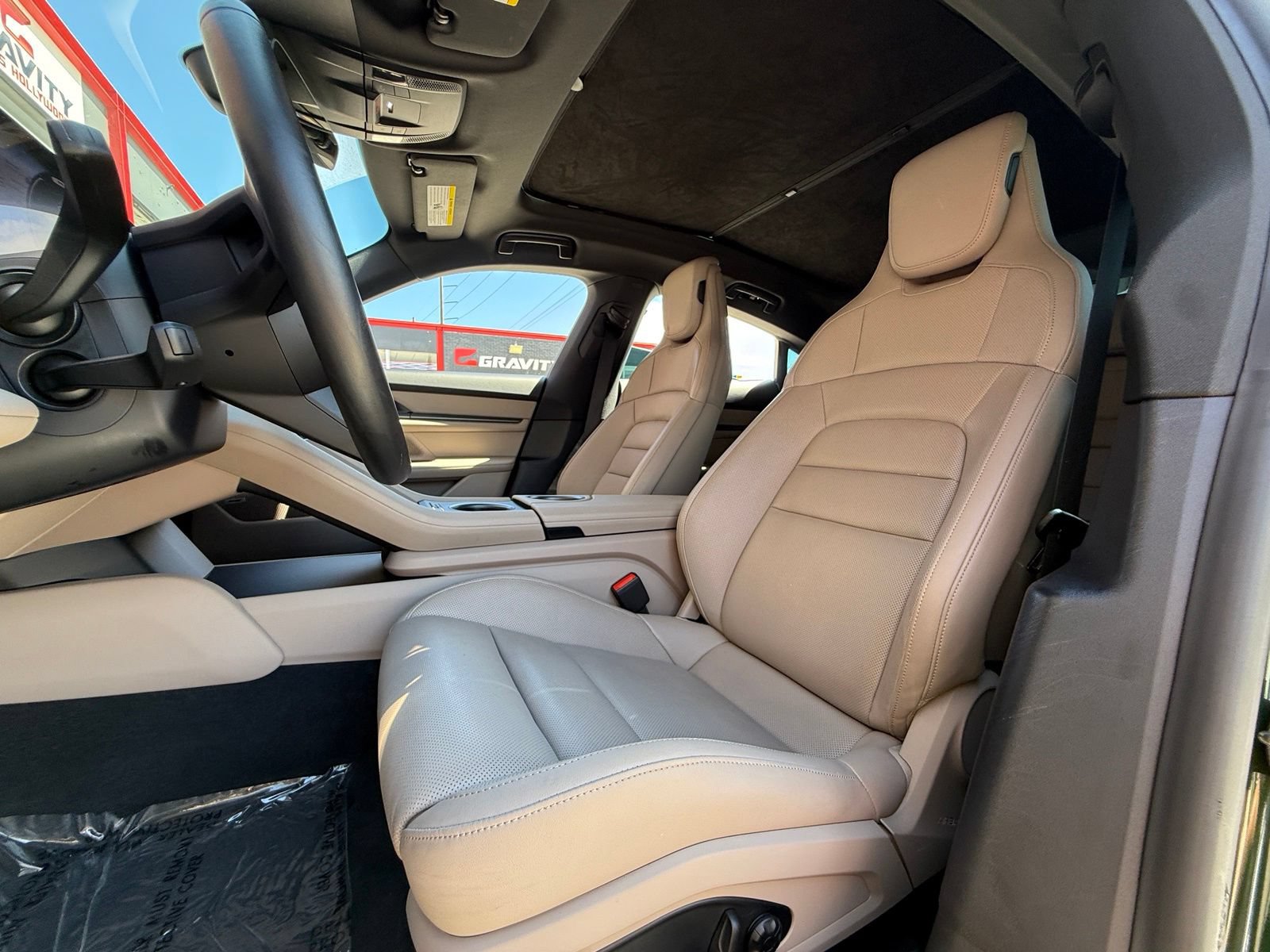 Used 2025 Porsche Taycan RWD image 26