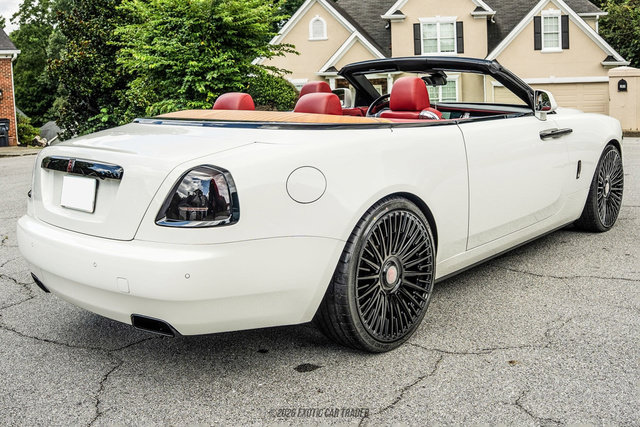 Used 2016 Rolls-Royce Dawn RWD image 8