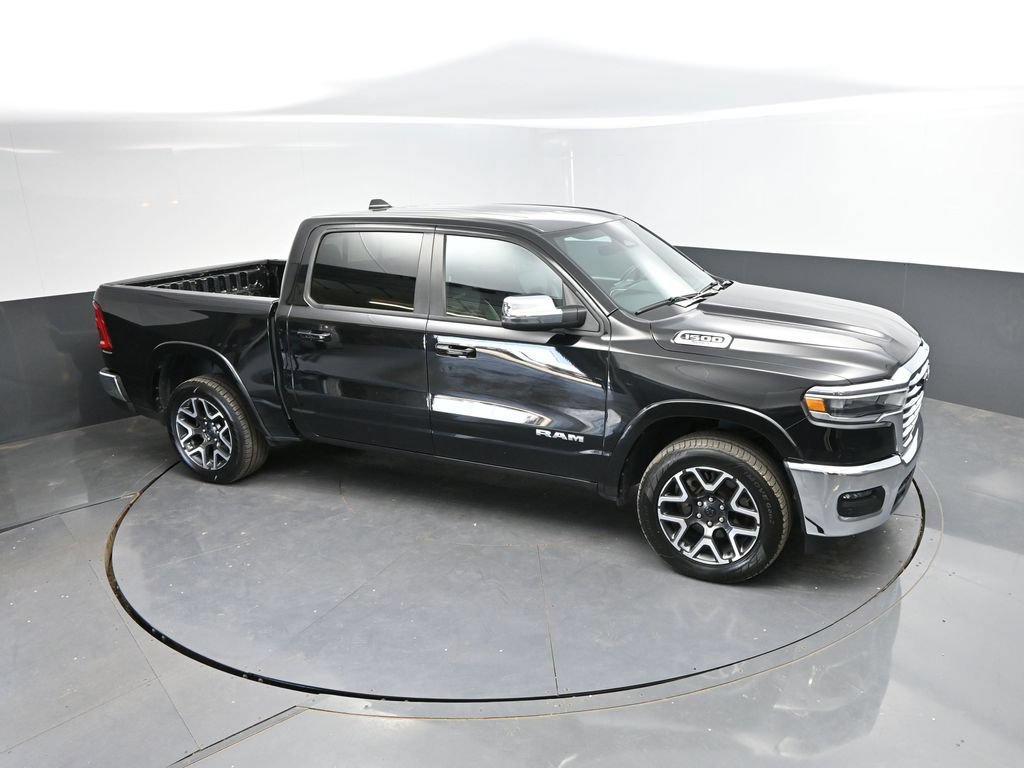 Used 2025 RAM 1500 Laramie AWD/4WD image 27