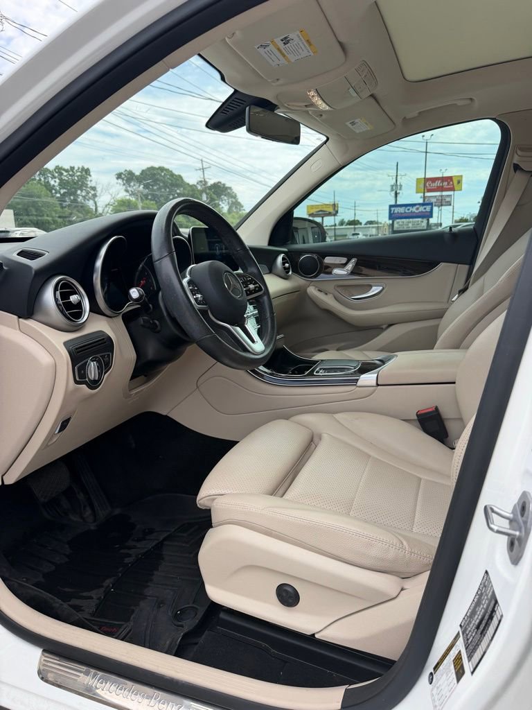 Used 2021 Mercedes-Benz GLC 300 image 13