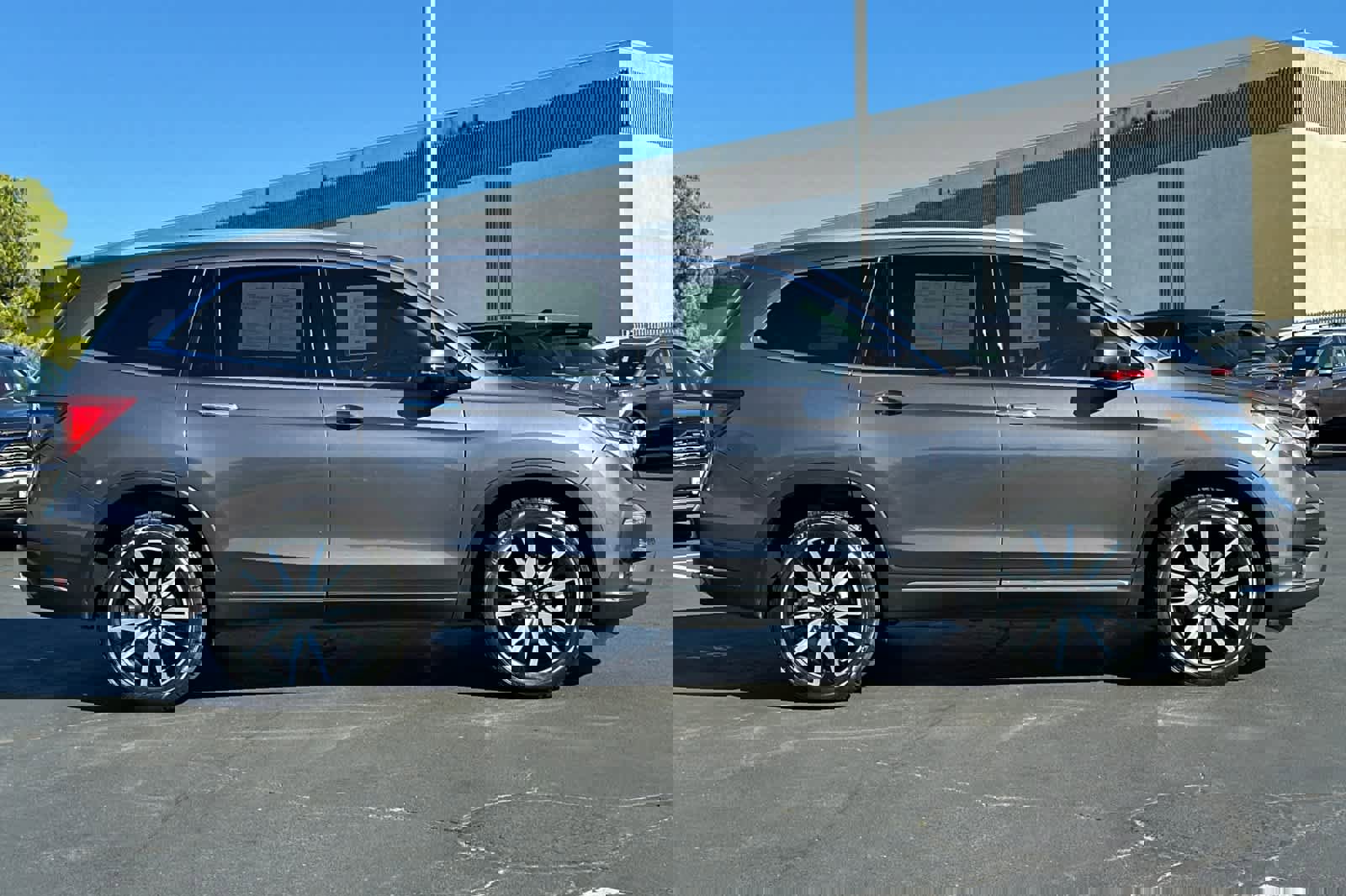 Used 2019 Honda Pilot Touring image 6