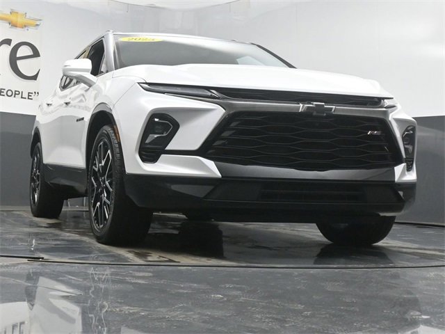 Used 2023 Chevrolet Blazer RS w/ Driver Confidence II Package image 3
