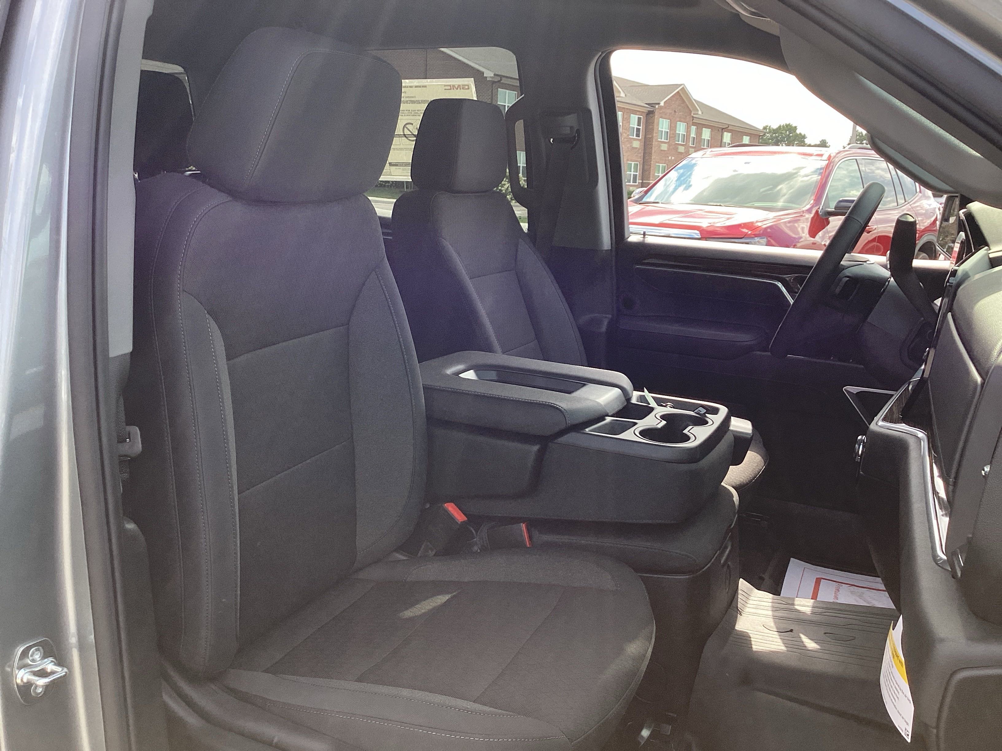 New 2026 GMC Sierra 1500 Elevation w/ LPO, Elevation Black Package image 27