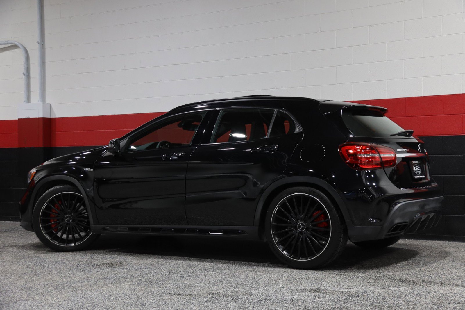 Used 2018 Mercedes-Benz GLA 45 AMG 4MATIC w/ Multimedia Package image 22