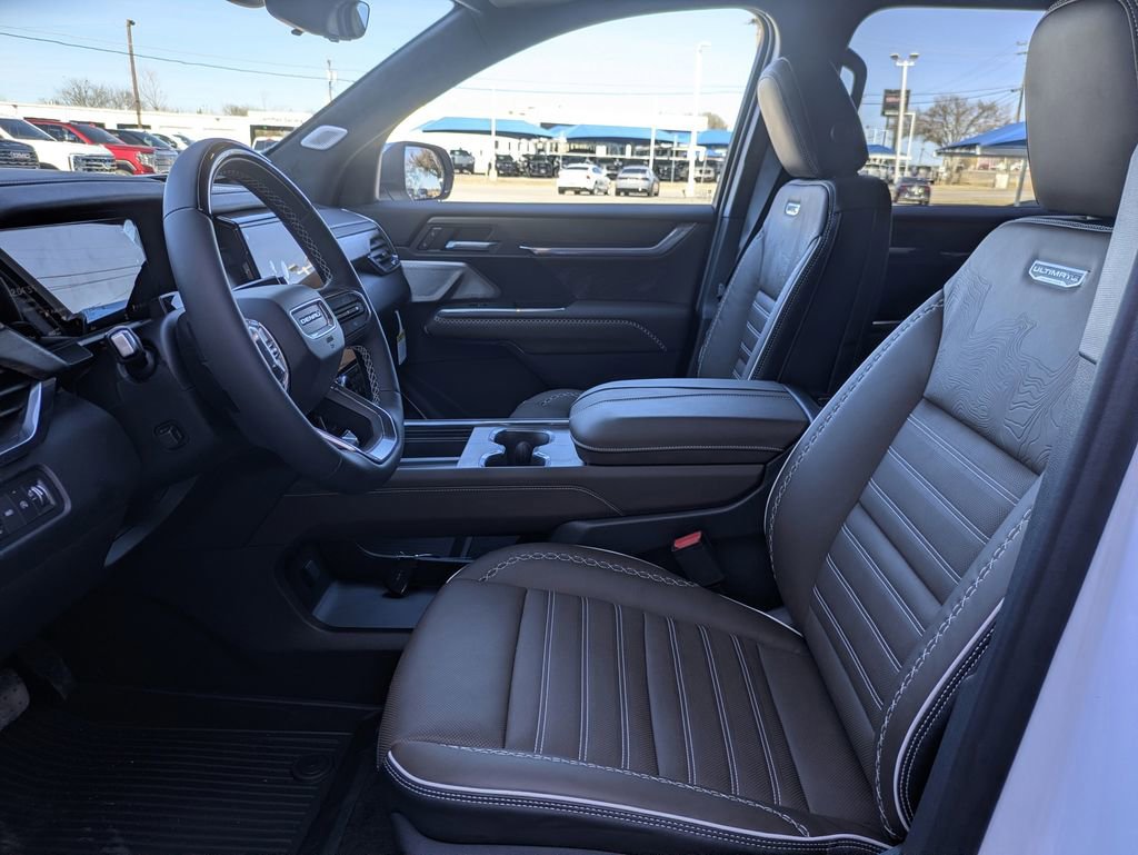 New 2026 GMC Acadia Denali Ultimate w/ LPO, Floor Liner Package AWD/4WD image 28